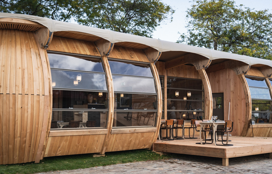 Le premier restaurant itinérant et écolo vient de s’installer à la Villette